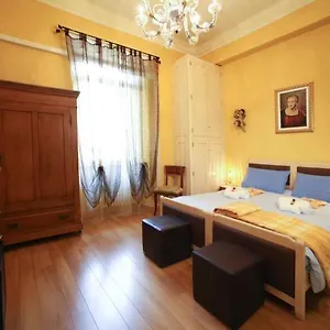 https://casaesvael.hotelinveneto.com