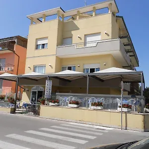 Отель Laguna Blu **
